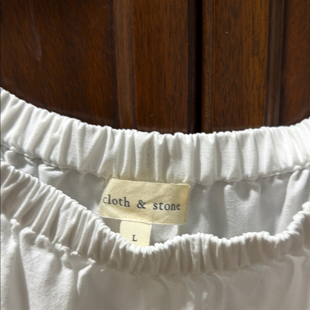 cloth & stone White Off-the-Shoulder Short Sleeve Top - Picture 2 of 9